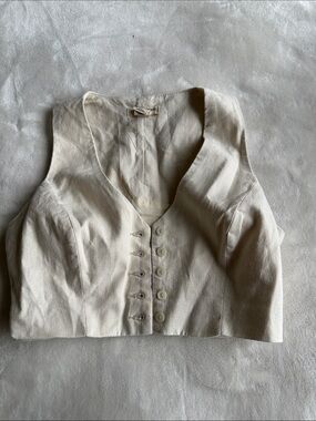 Christian Siriano Ivory Button-Front Cropped Vest